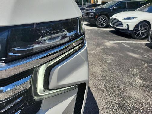 2021 Chevrolet Suburban LT