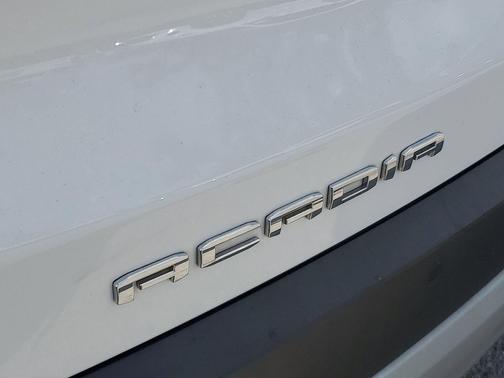 2023 GMC Acadia FWD SLE