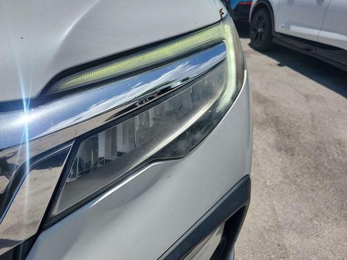 2021 Honda Pilot Touring 8-Passenger