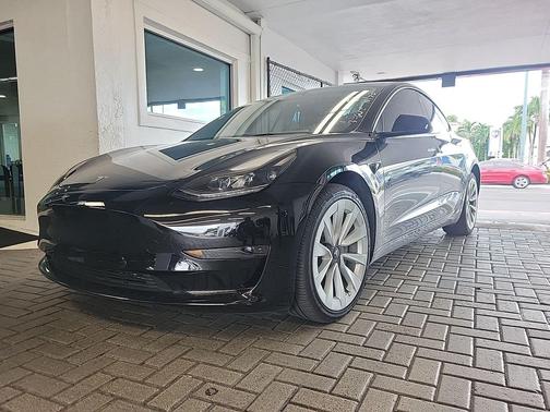 2023 Tesla Model 3 Standard Range