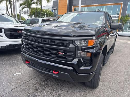 2023 Chevrolet Silverado 1500 Custom Trail Boss