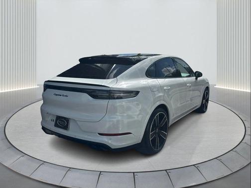 2021 Porsche Cayenne Turbo