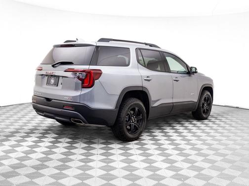 2023 GMC Acadia AWD AT4