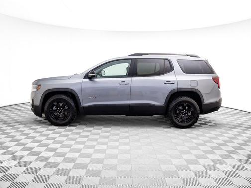 2023 GMC Acadia AWD AT4