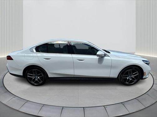 2024 BMW i5 eDrive40
