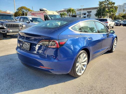 2019 Tesla Model 3 Long Range