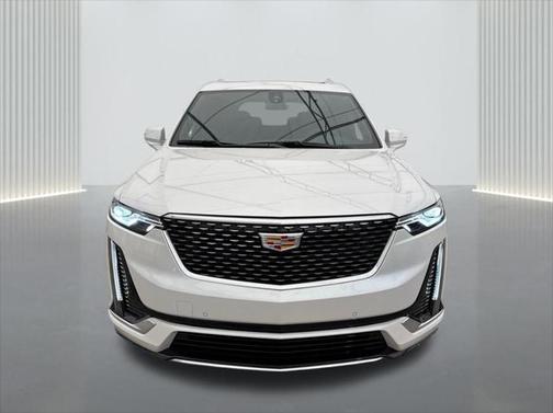 2025 Cadillac XT6 Luxury FWD
