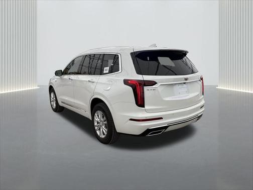 2025 Cadillac XT6 Luxury FWD