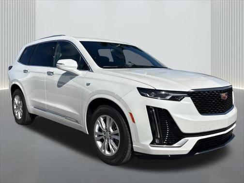 2025 Cadillac XT6 Luxury FWD