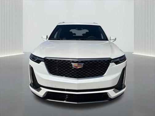 2025 Cadillac XT6 Luxury FWD