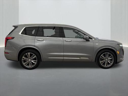 2025 Cadillac XT6 Premium Luxury FWD
