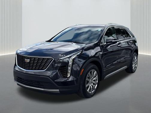 2022 Cadillac XT4 Premium Luxury