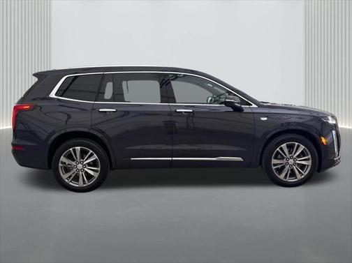 2025 Cadillac XT6 Premium Luxury FWD