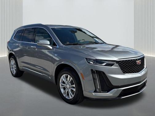 2025 Cadillac XT6 Luxury FWD