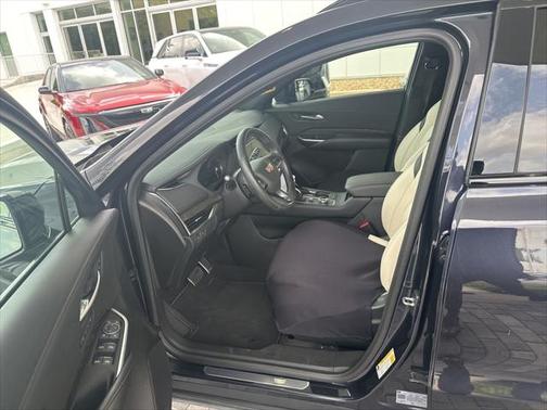2022 Cadillac XT4 Sport