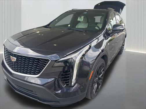 2022 Cadillac XT4 Sport