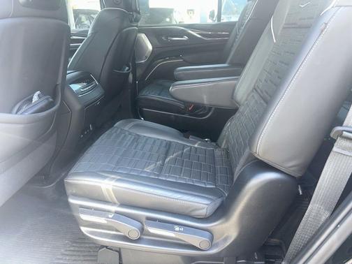 2024 Cadillac Escalade Sport Platinum