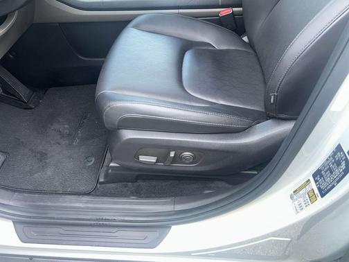 2025 Kia Carnival EX