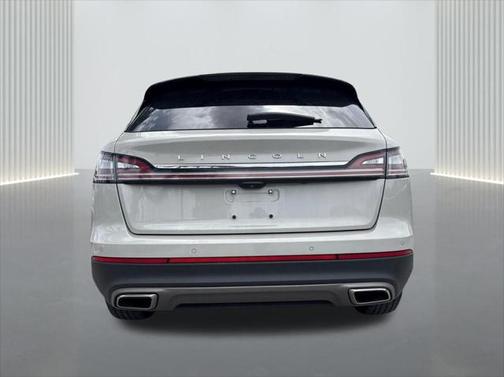 2022 Lincoln Nautilus Standard