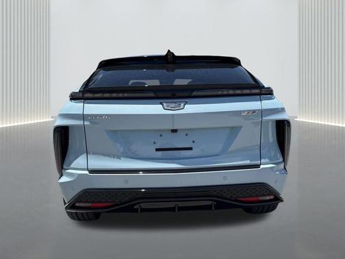 2025 Cadillac OPTIQ Luxury 1 AWD