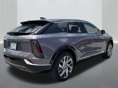 2025 Cadillac OPTIQ Luxury 1 AWD