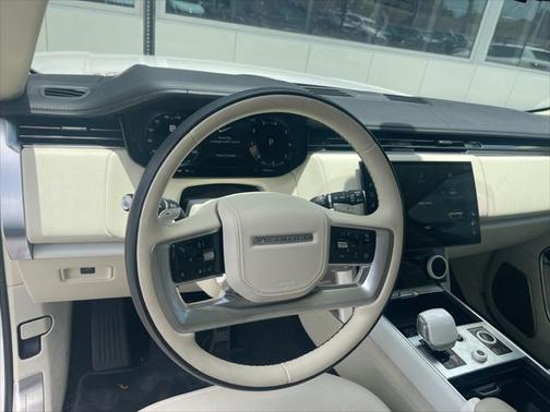 2023 Land Rover Range Rover SV