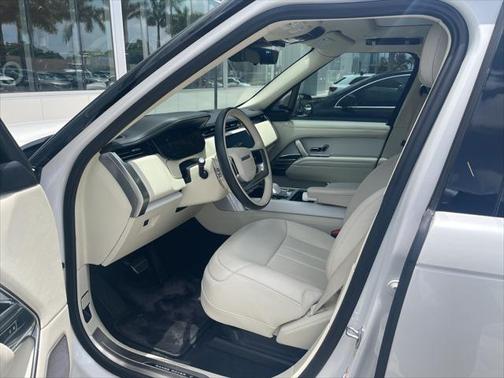 2023 Land Rover Range Rover SV