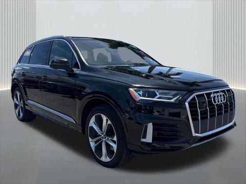 2022 Audi Q7 55 Premium Plus