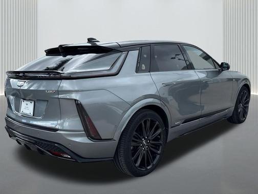 2026 Cadillac LYRIQ V Premium