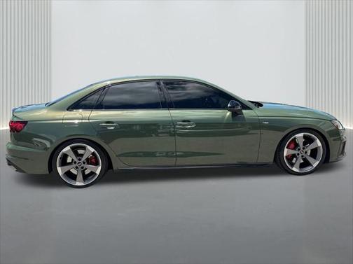 2023 Audi A4 45 S line Premium Plus
