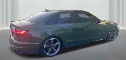 2023 Audi A4 45 S line Premium Plus