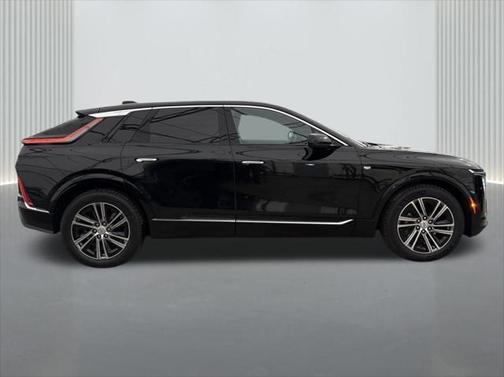 2025 Cadillac LYRIQ Luxury w/1SC