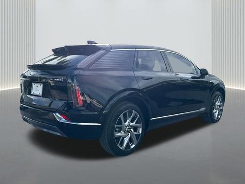 2025 Cadillac OPTIQ Luxury 2 AWD