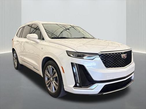 2022 Cadillac XT6 Premium Luxury FWD