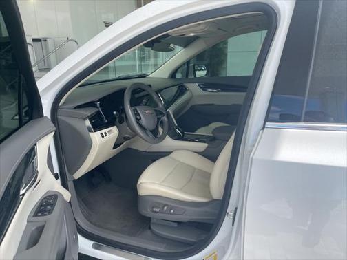 2022 Cadillac XT6 Premium Luxury FWD