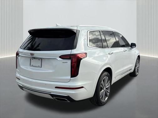 2022 Cadillac XT6 Premium Luxury FWD