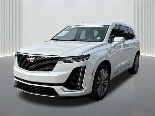 2022 Cadillac XT6 Premium Luxury FWD