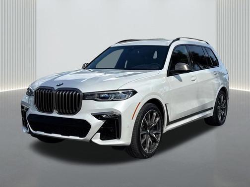 2022 BMW X7 M50i
