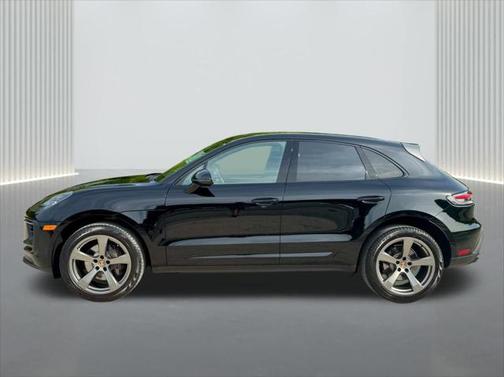2023 Porsche Macan Base