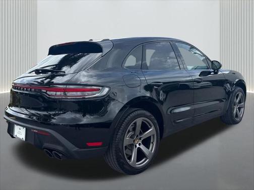 2023 Porsche Macan Base