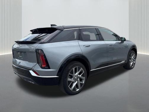 Argent Silver Metallic 2026 Cadillac OPTIQ Luxury