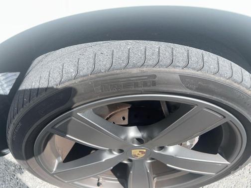 2022 Porsche Cayenne Cayenne