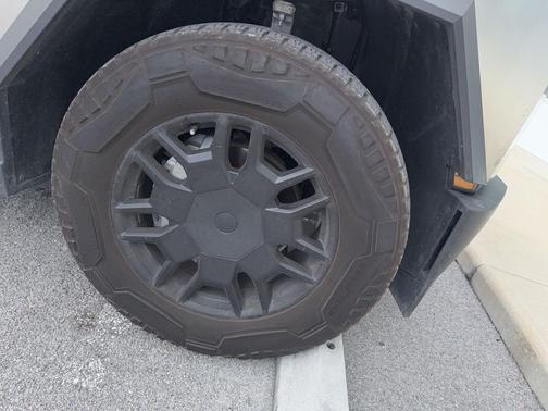 2025 Tesla Cybertruck All-Wheel Drive