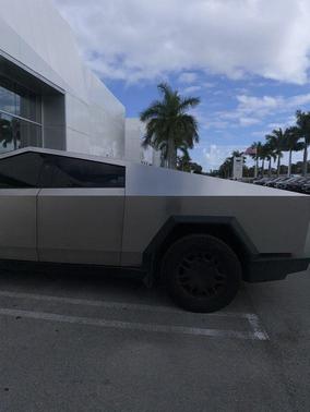 2025 Tesla Cybertruck All-Wheel Drive
