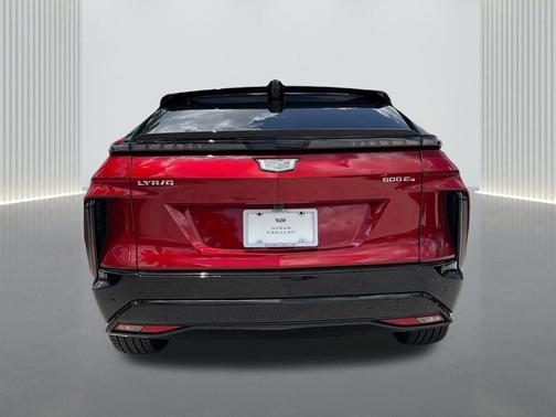 2025 Cadillac LYRIQ Sport