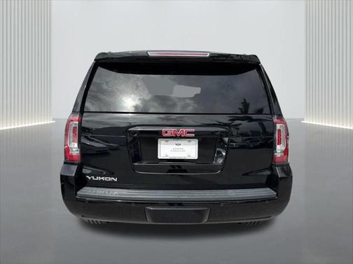 2017 GMC Yukon SLT