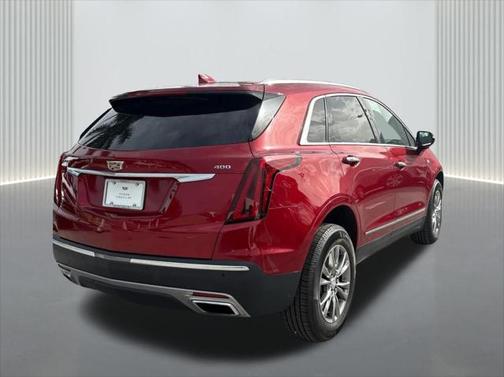2021 Cadillac XT5 Premium Luxury