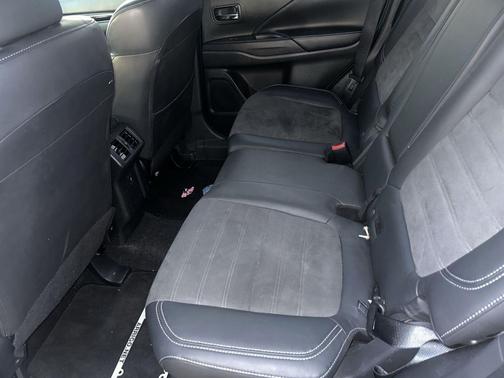 2019 Mitsubishi Outlander SE