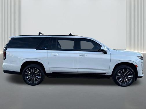 2023 Cadillac Escalade ESV Sport