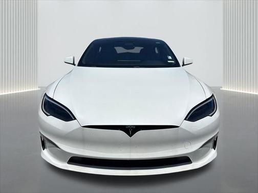 2022 Tesla Model S Base